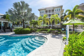 Sunset Margarita - Luxury Condo Lanai Pool Beach Gear Bikes Dogs OK 5 Mins to Gulf Beaches